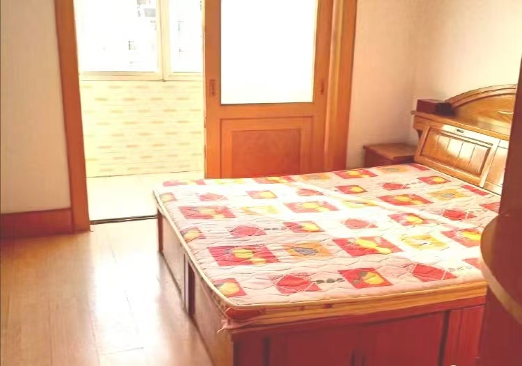 [爱心]J出租！静园小区4楼70 平，2室双气，家俱家电齐全