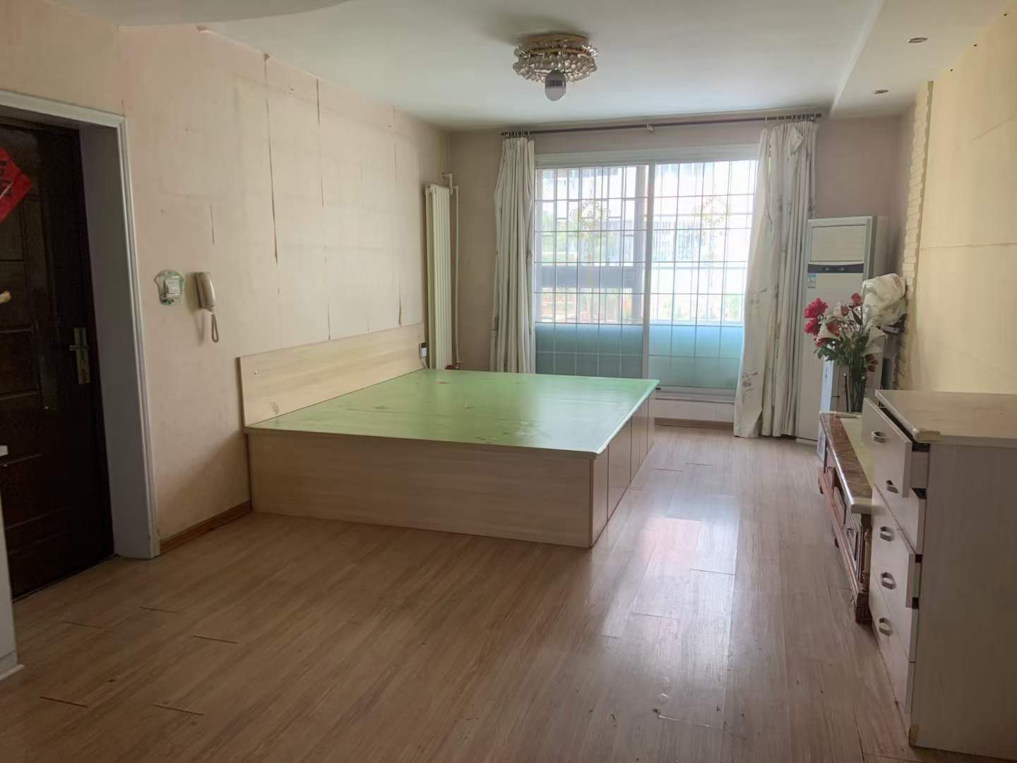 前源小区1楼 101平 3室精装 家具家电齐全有空调 130