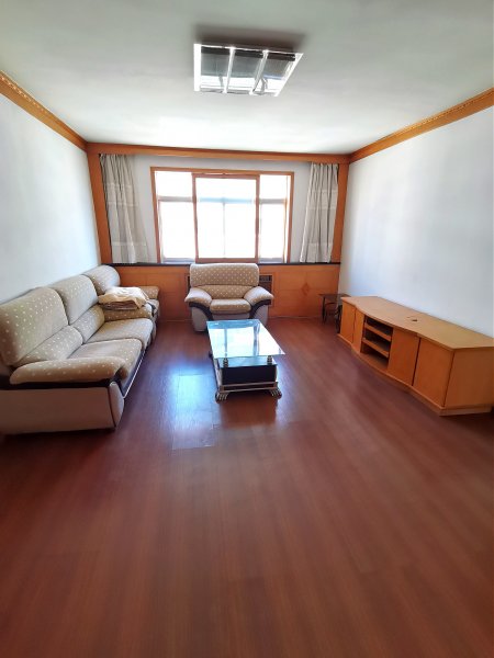 城东二区4楼98平2室家电家具齐全双气有空调1300/月干净