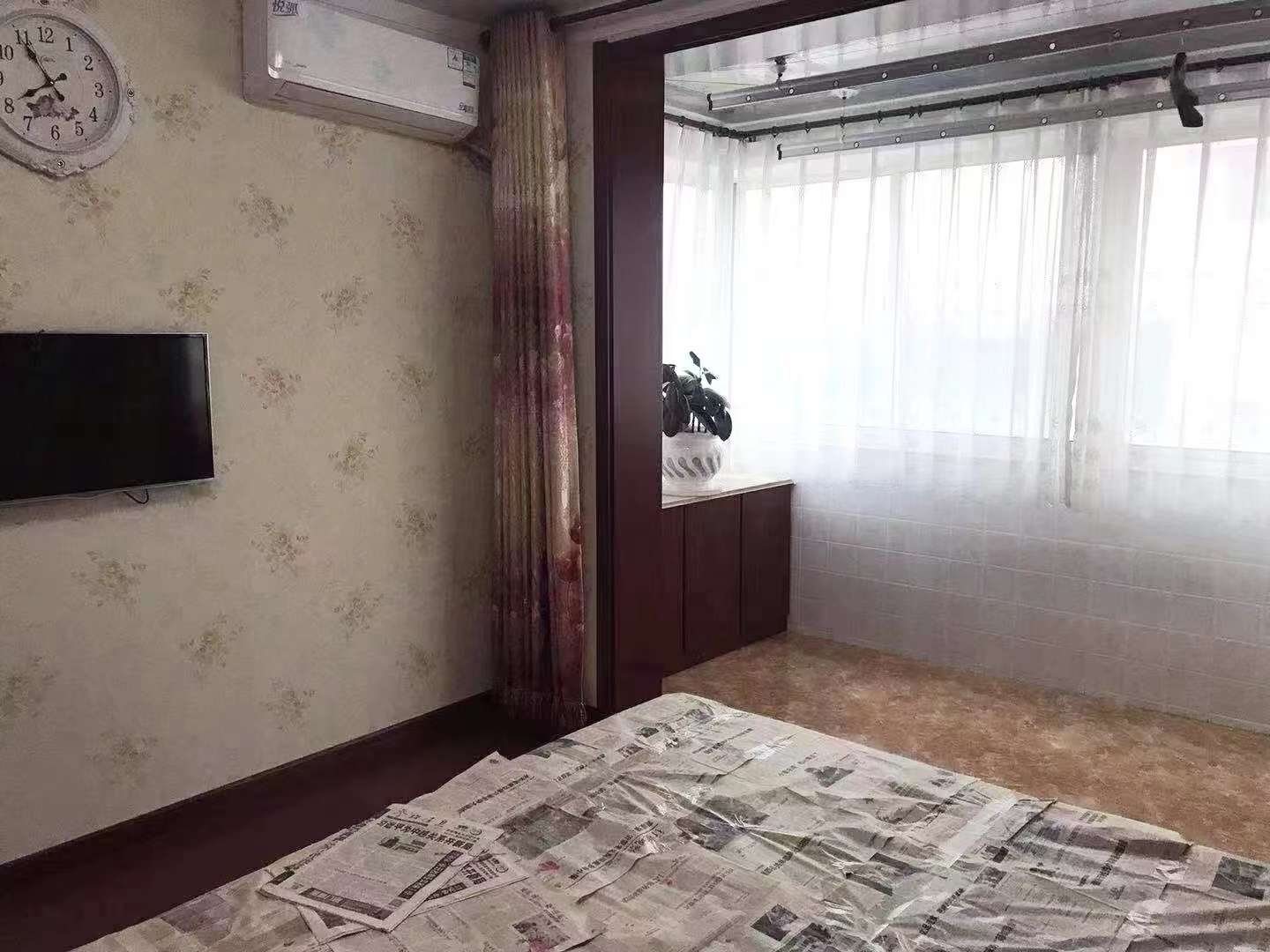 涟源小区4楼90平，豪华装修，月租1800,