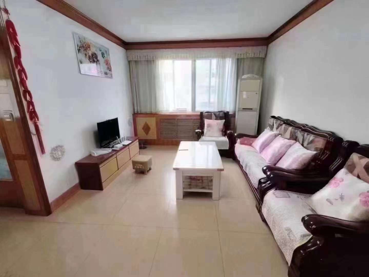 老市医院北物资小区3楼边户，2室2厅，94平，家电家具齐全，干净板正