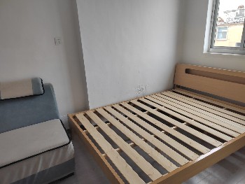 向阳小区三楼500出租