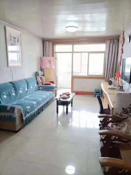 馨园小区5楼，一中一墙之隔，75平两室两厅，年租，家电家具齐全，拎包入住