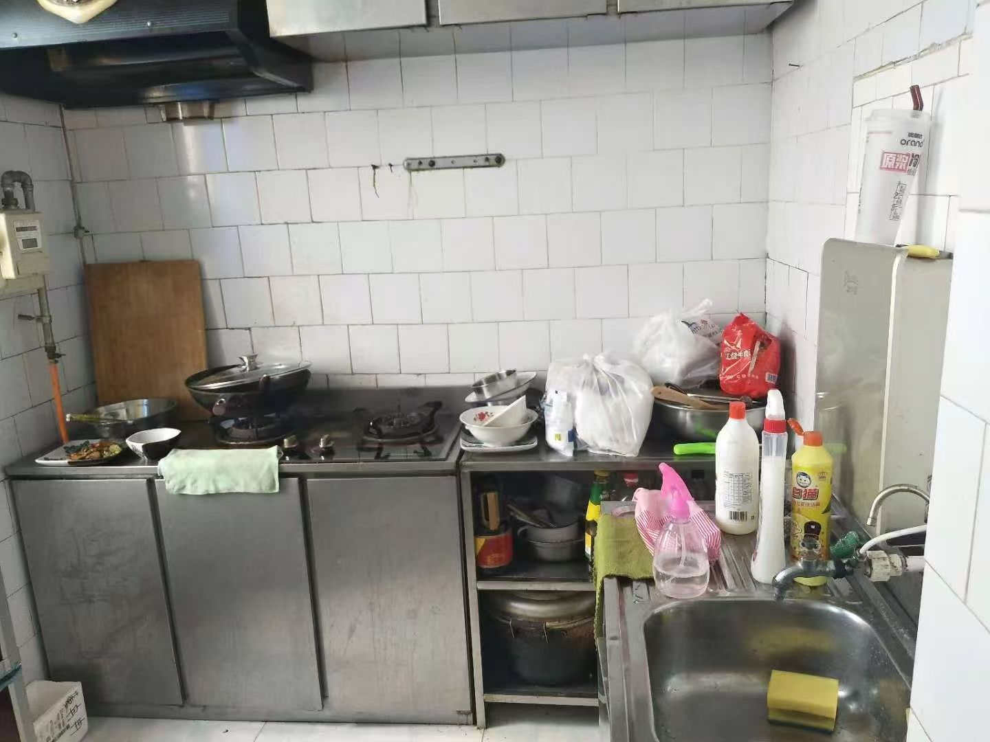 法院附近涟源小区四楼租金700