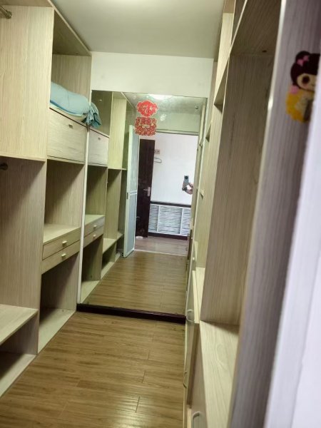 怡园小区105平两室家电齐有空调热水器租金1000