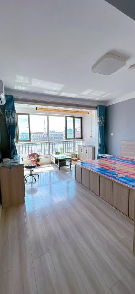 瑞驰康城，电梯9楼66平，1100/月