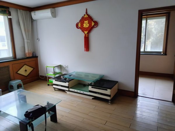 祥和小区二楼出租