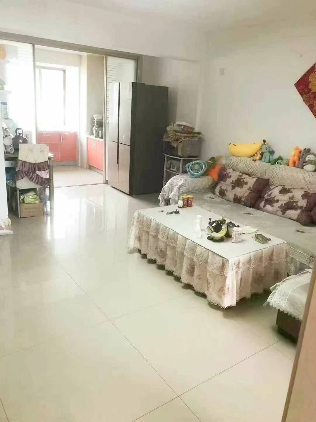捡漏房，富豪城坡下一楼