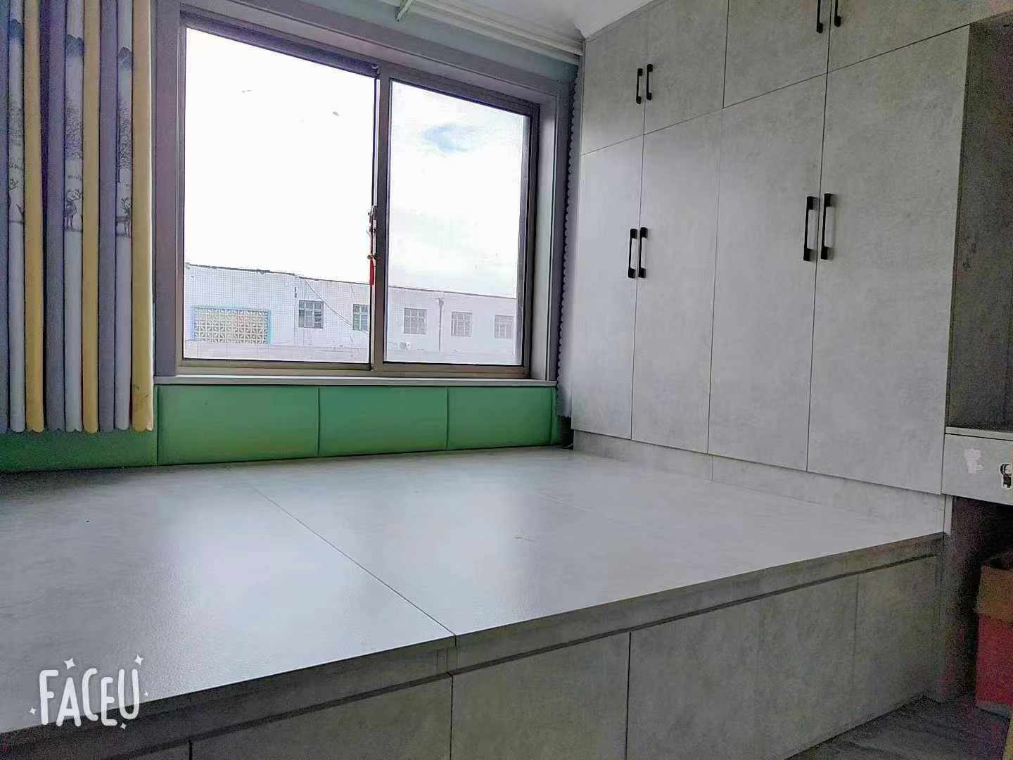 文苑小区4楼，72平，两室两厅，精装修仅售42.8万