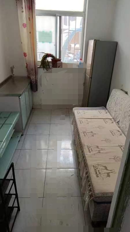 向阳一区一楼26.8万出售