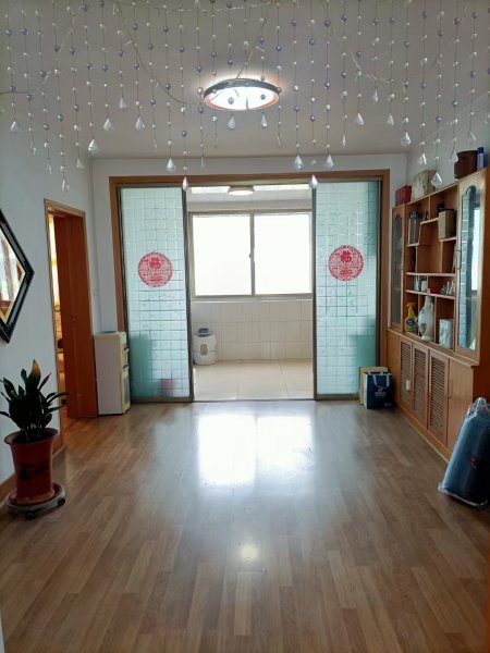 官地明珠花园5楼非顶楼，91平 35.8万 两室两厅精装短住