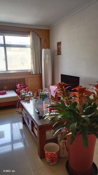 城东二区4楼88平精装带家具家电55万二实验小学府前中学出门九龙汇商城利群重点学区