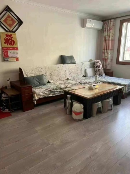 文苑小区一楼99.7平，53.8万，精装，两室两厅，地暖天然气
