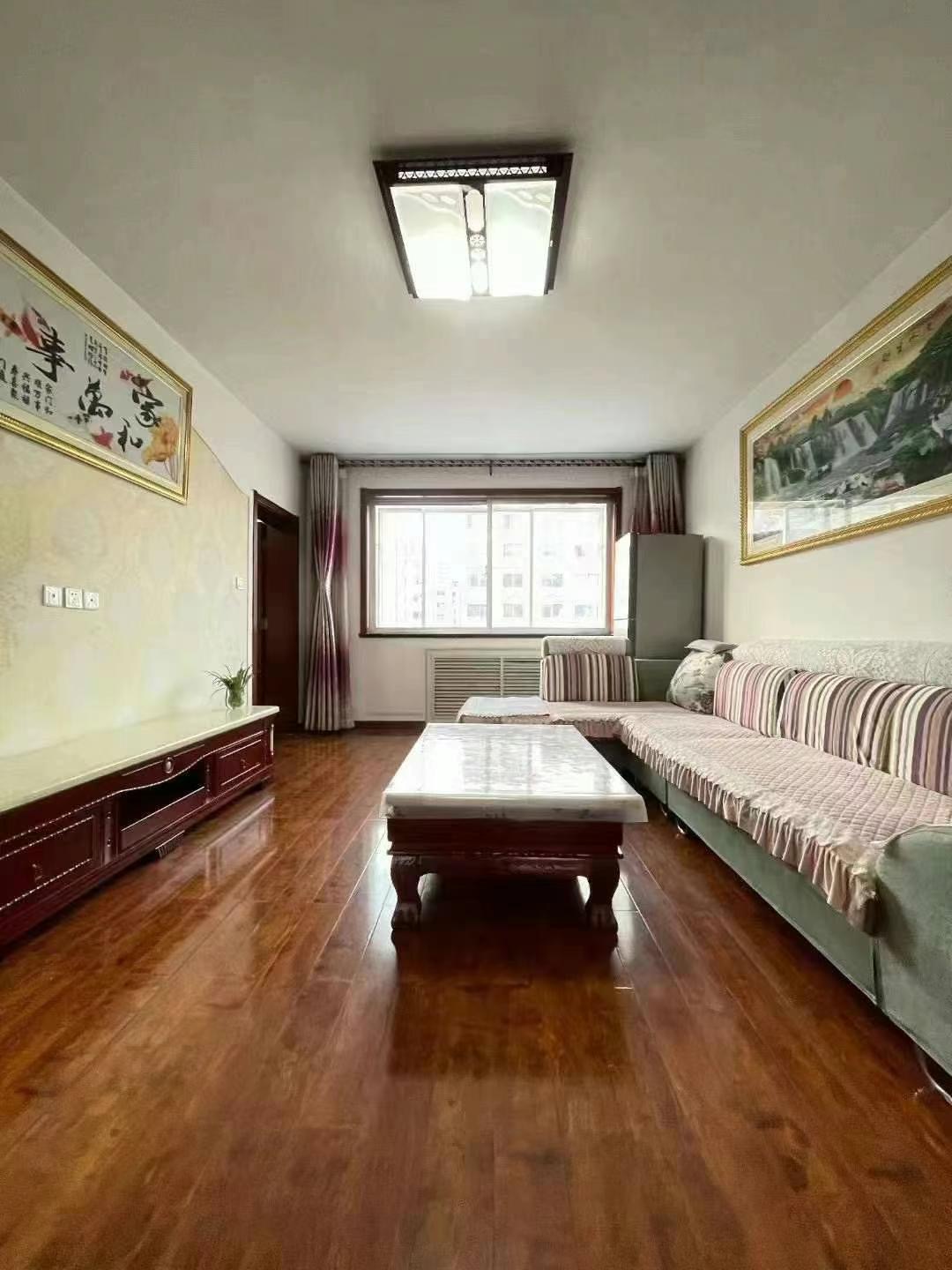 捡漏好房， 怡园小区3楼96平边户，2007年竣工，精装三室，全明户型