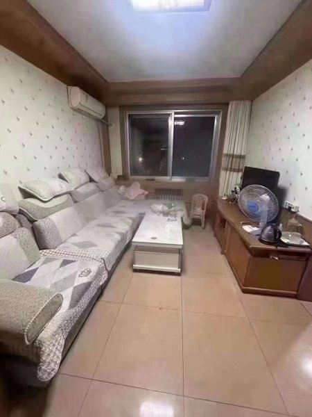 光明小区四楼73.58平，两室，配所有家电，双气，拎包入住