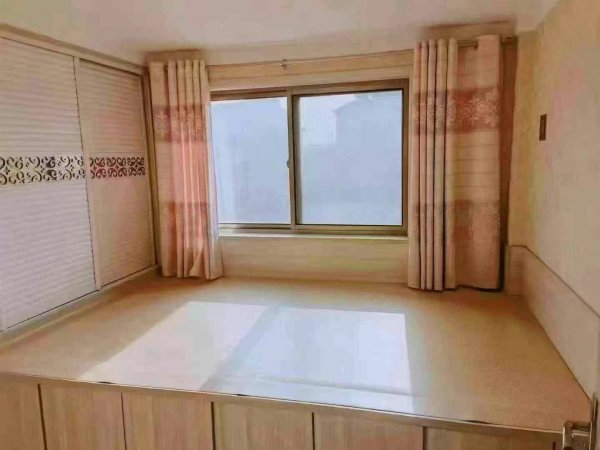 富兴苑框架四楼 89平 47.8万 两室两厅 精装短住地暖