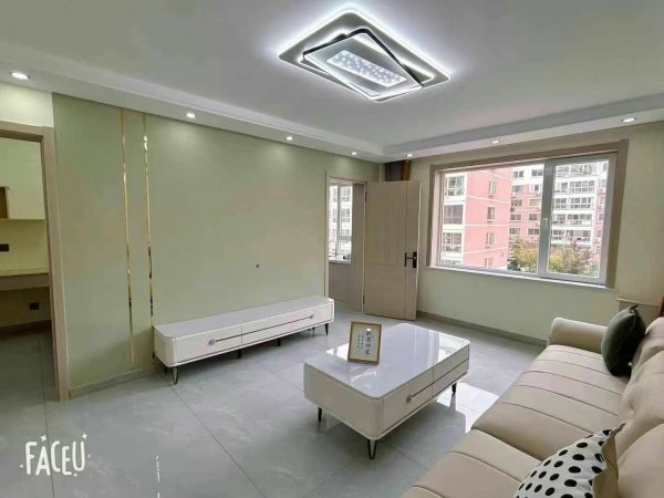 润泽小区2楼西边户，94.18平，50.8万 3室，地暖