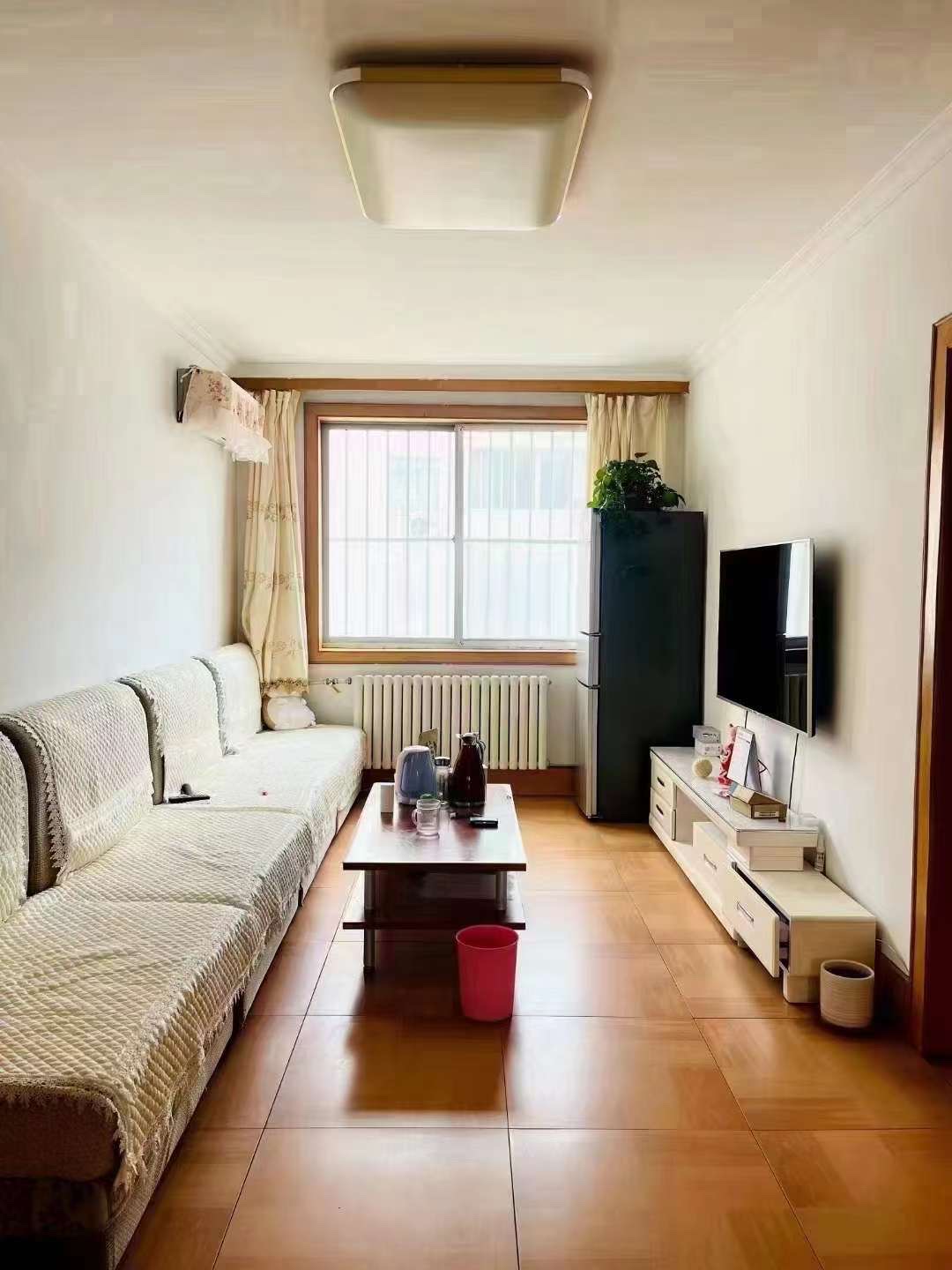 福利巷2楼75平，两室两厅，卫生间带窗