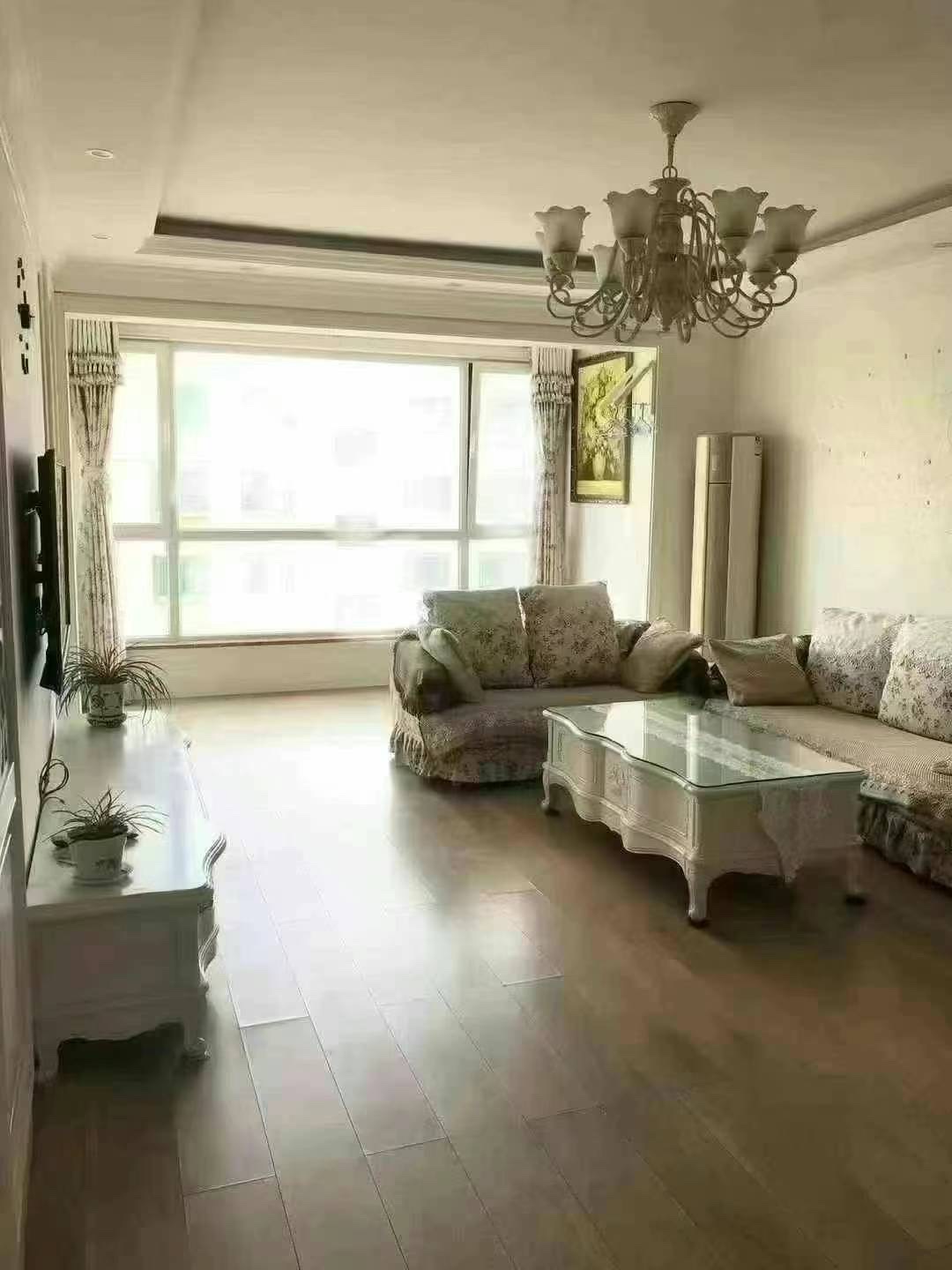 雅居苑三楼