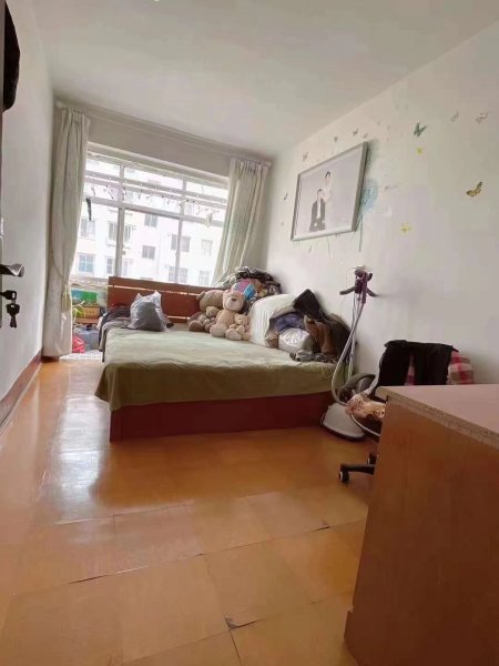 海峰街贴地2楼，59平，一梯两户，双气，生活方便