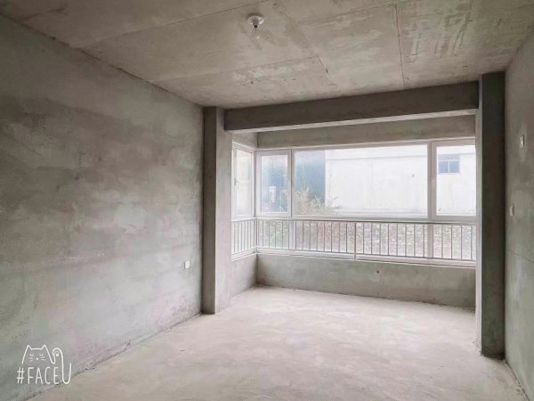 阳光家园电梯洋房，3楼， 框架毛坯，边户 107平，53.8万