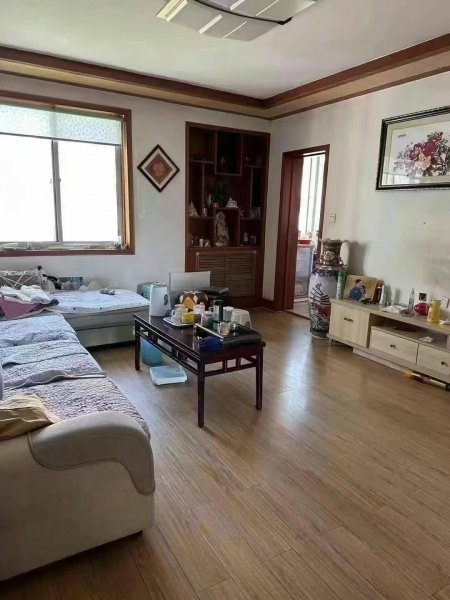 静园小区3楼91平左右，三室一卫 ，34.8万