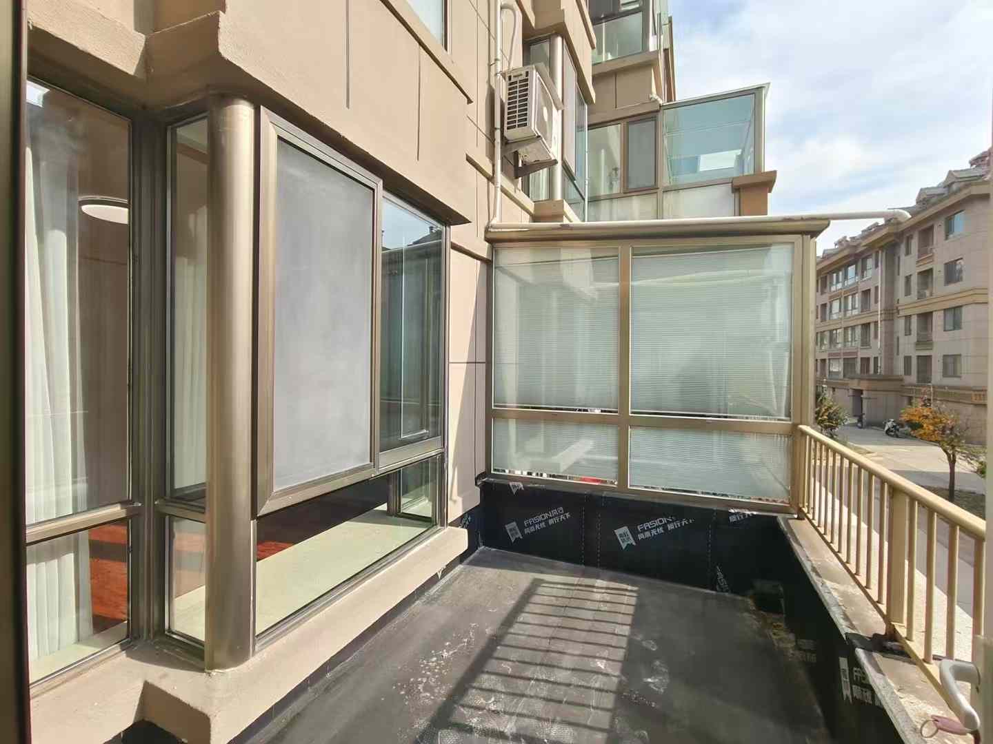 赠送40平米，丽景华庭一楼