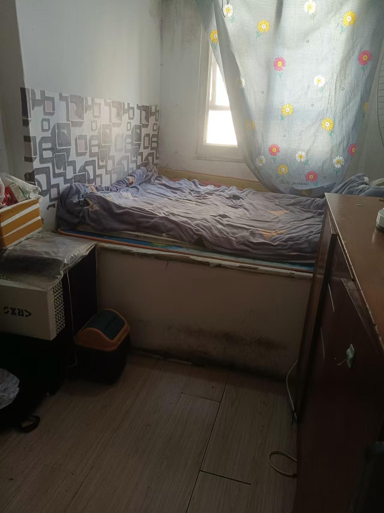府前学区房对外出售