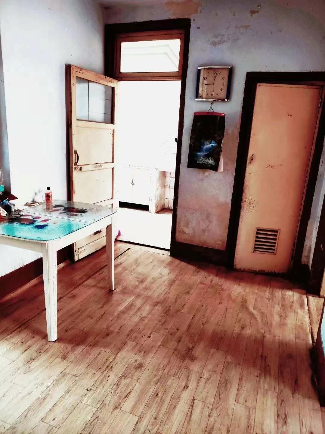 府前学区房！东山小区贴地3楼出售