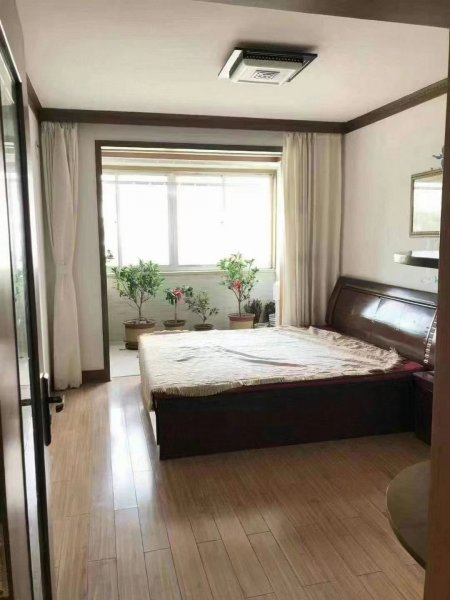 海渊小区 3楼东边户 93平 43.8万 北厅 卫生间带窗户