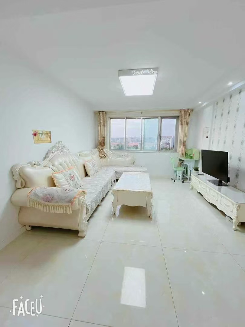 买家芙蓉小区3楼95平2室家电家具齐全双气900/月干净整洁拎包入住