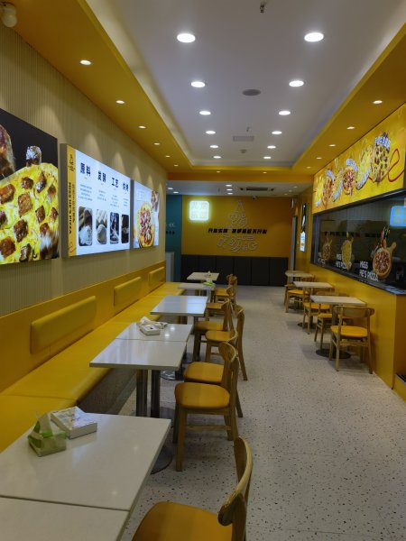 小何菇凉披萨店招聘员工