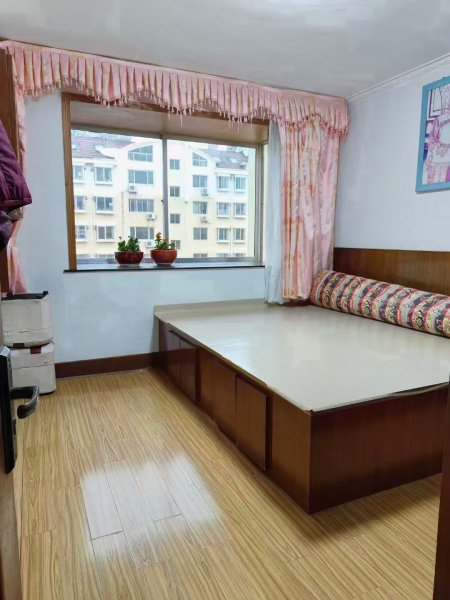 文苑小区4楼86平，39.8万，两室一厅， 可改三室，精装修