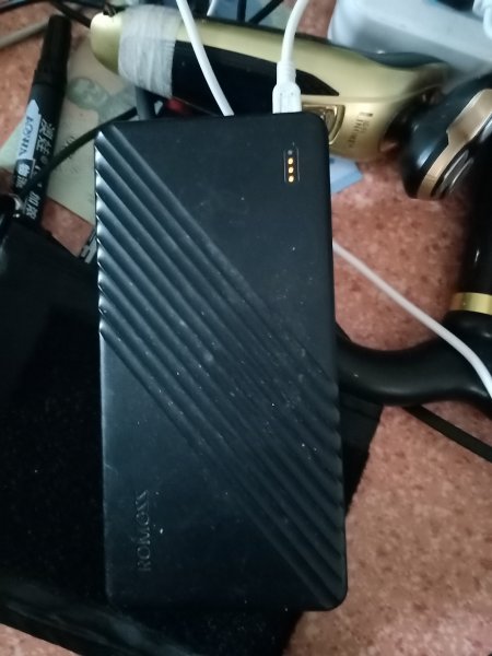 办公用大型充电宝