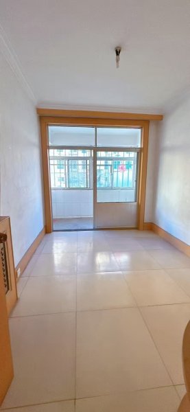 笙歌小区 1楼 63平，29.8万，三室一厅