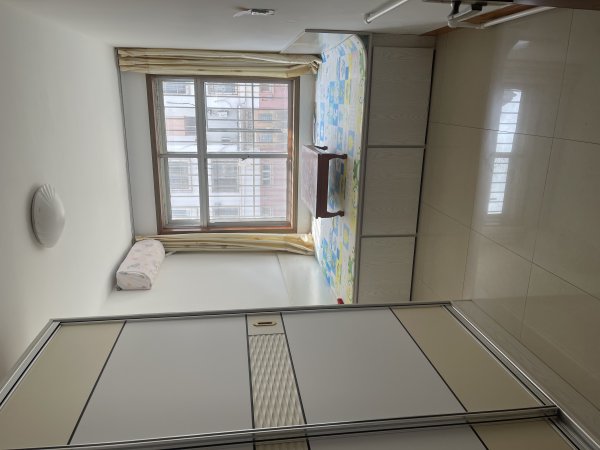 福利巷1楼（家具家电齐全、拎包入住）