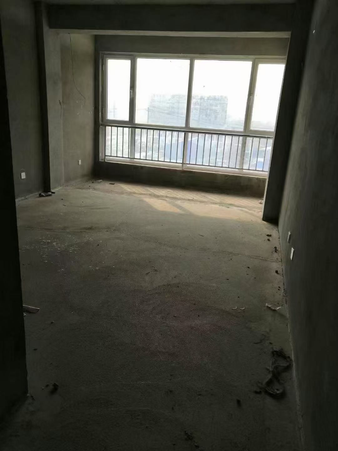 19年金泰小区框架5楼送阁楼，单层100平32.8万
