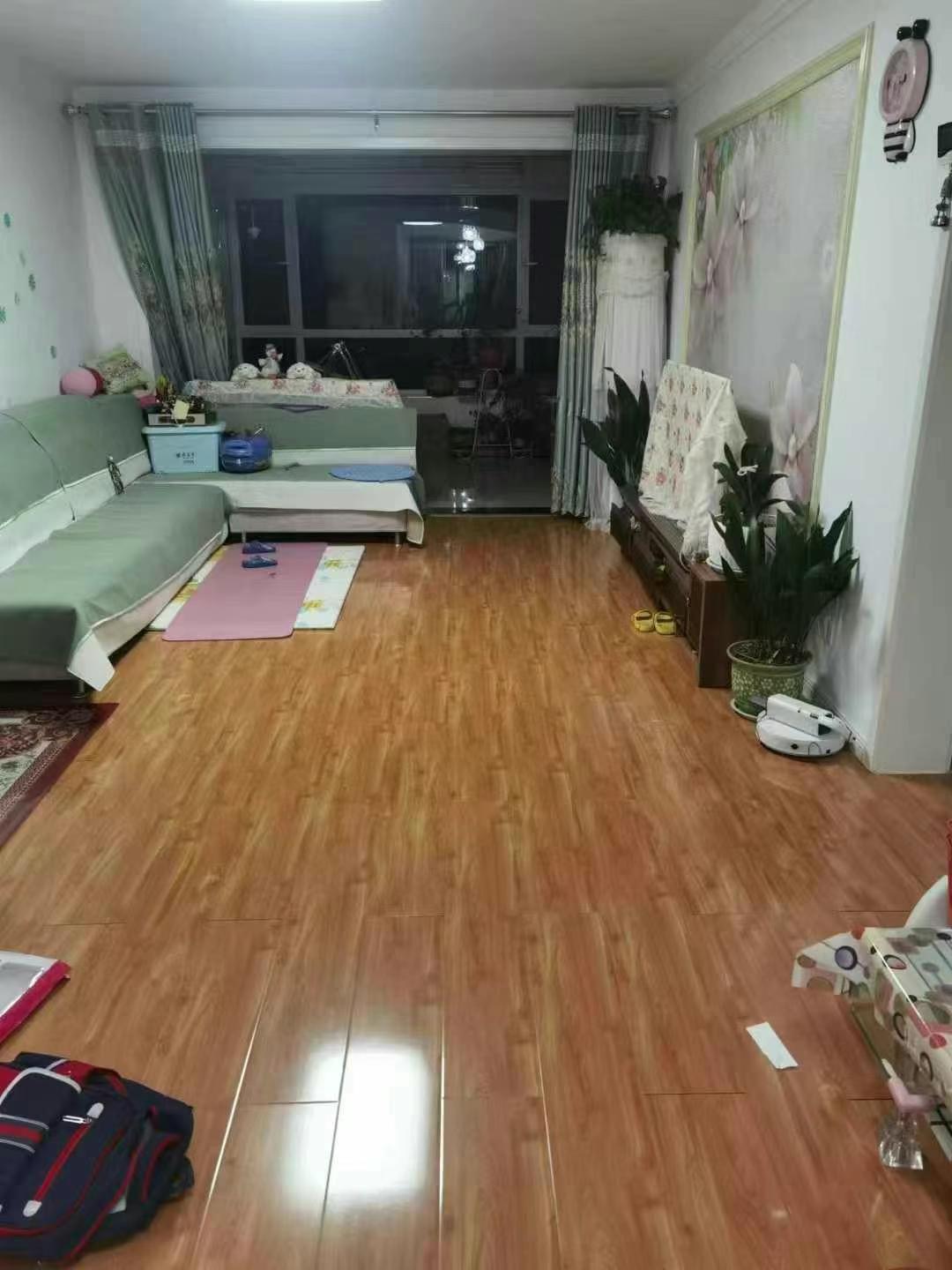丽景华庭步梯1楼西边户面积95平三室两厅精装短住47.8万