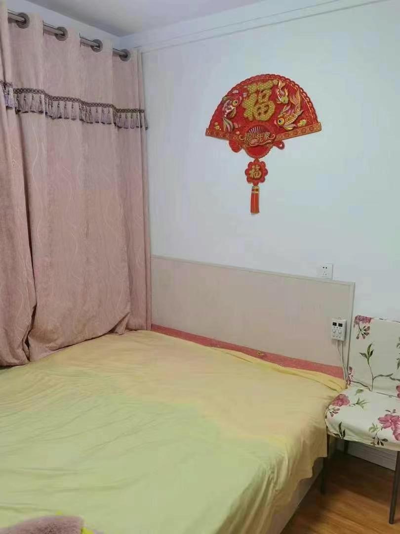 丽景华庭步梯1楼西边户面积95平三室两厅精装短住47.8万