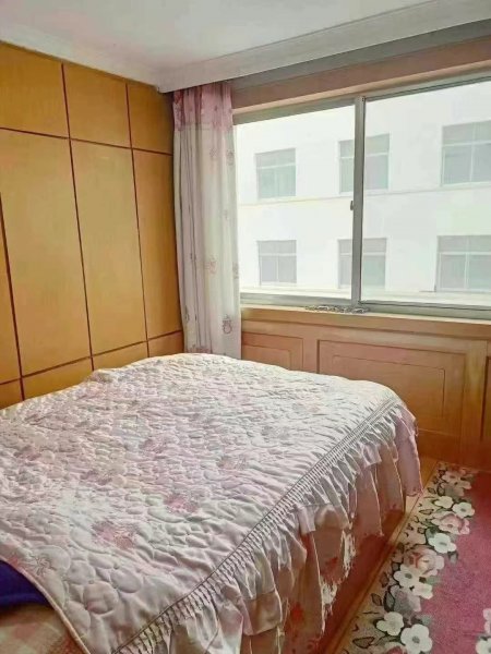 化工小区 2楼 76平 ，29.8万 双气，北厅，二室