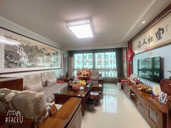 香格里拉一区学区房四楼