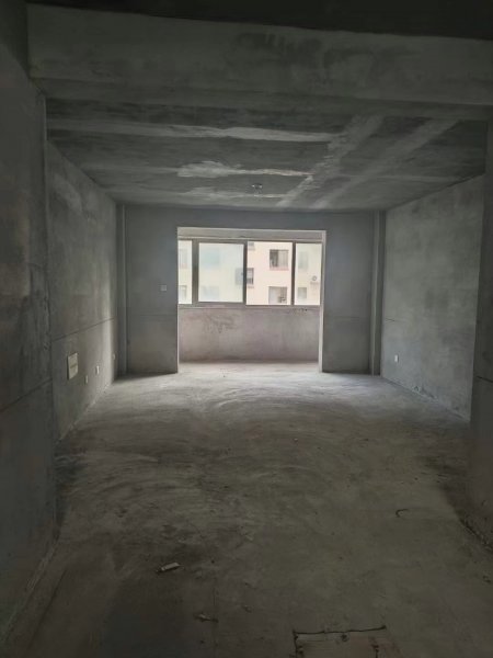 富兴苑小区2楼，88平，49.8万 全框架，地暖天然气，毛坯房