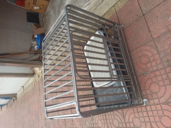 九成新狗笼