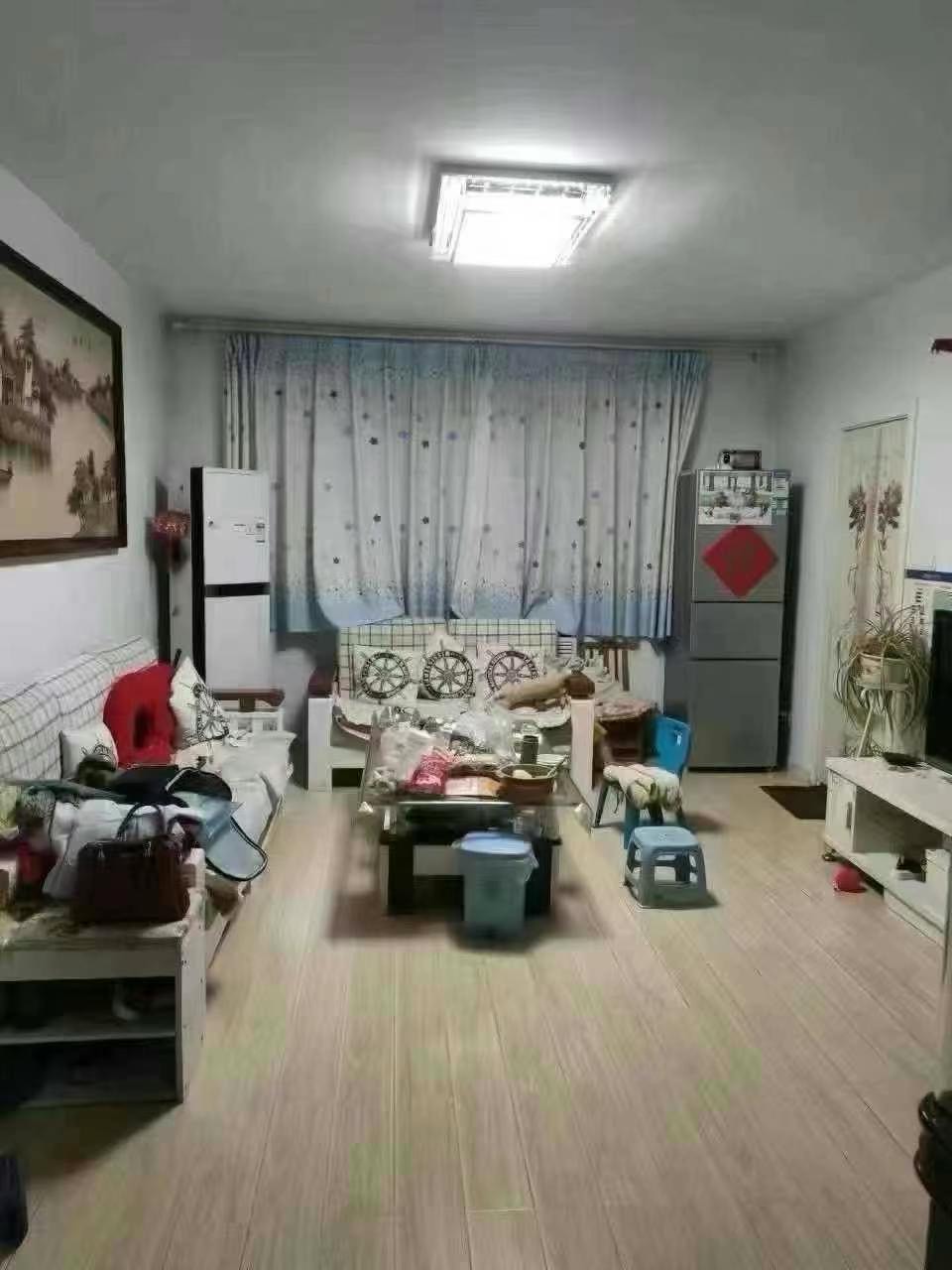 东风花园二楼，92.13平，三室，双气齐全，