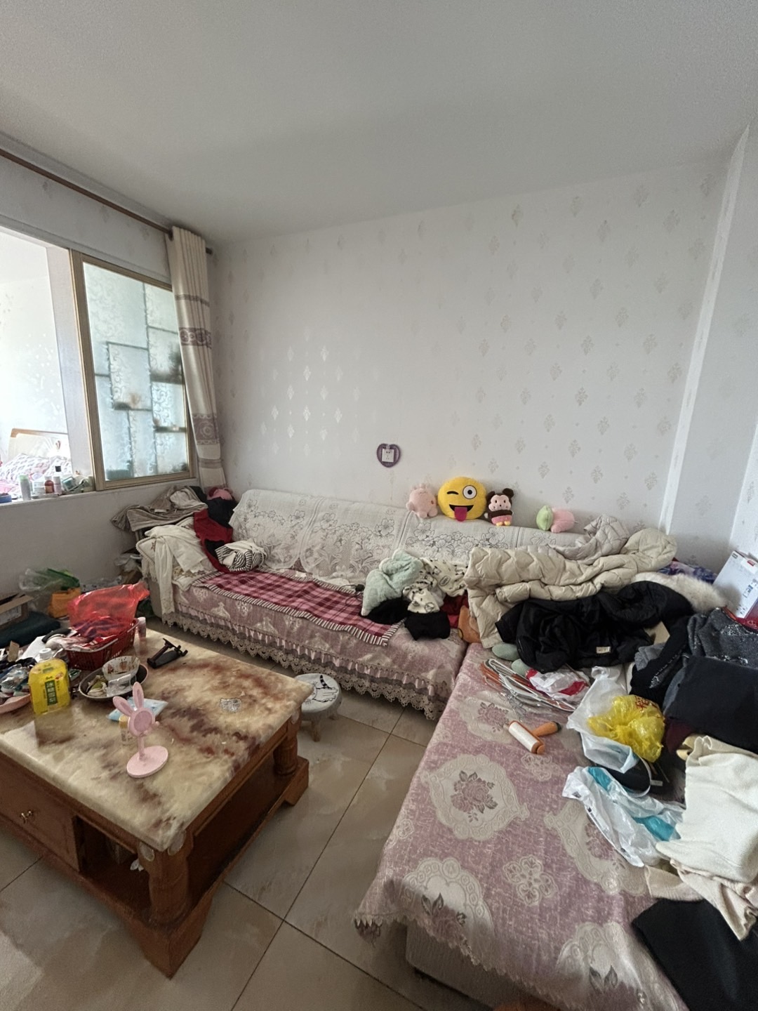 润泽小区电梯七楼90平，两室两厅，精装地暖双气