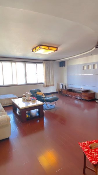 祥和小区4楼130平56.8万三室朝阳，卫生间干湿分离，差不多就出售，不墨迹！