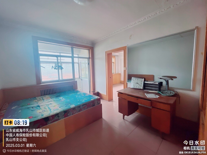用证，城东一区5楼，113平，四室两厅一卫，简单装修，性价比超高29.8小议。
