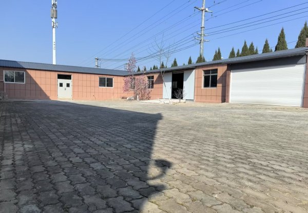 金岭开发区厂房出租，免费支持创业发展，靠近主干道，南北通透