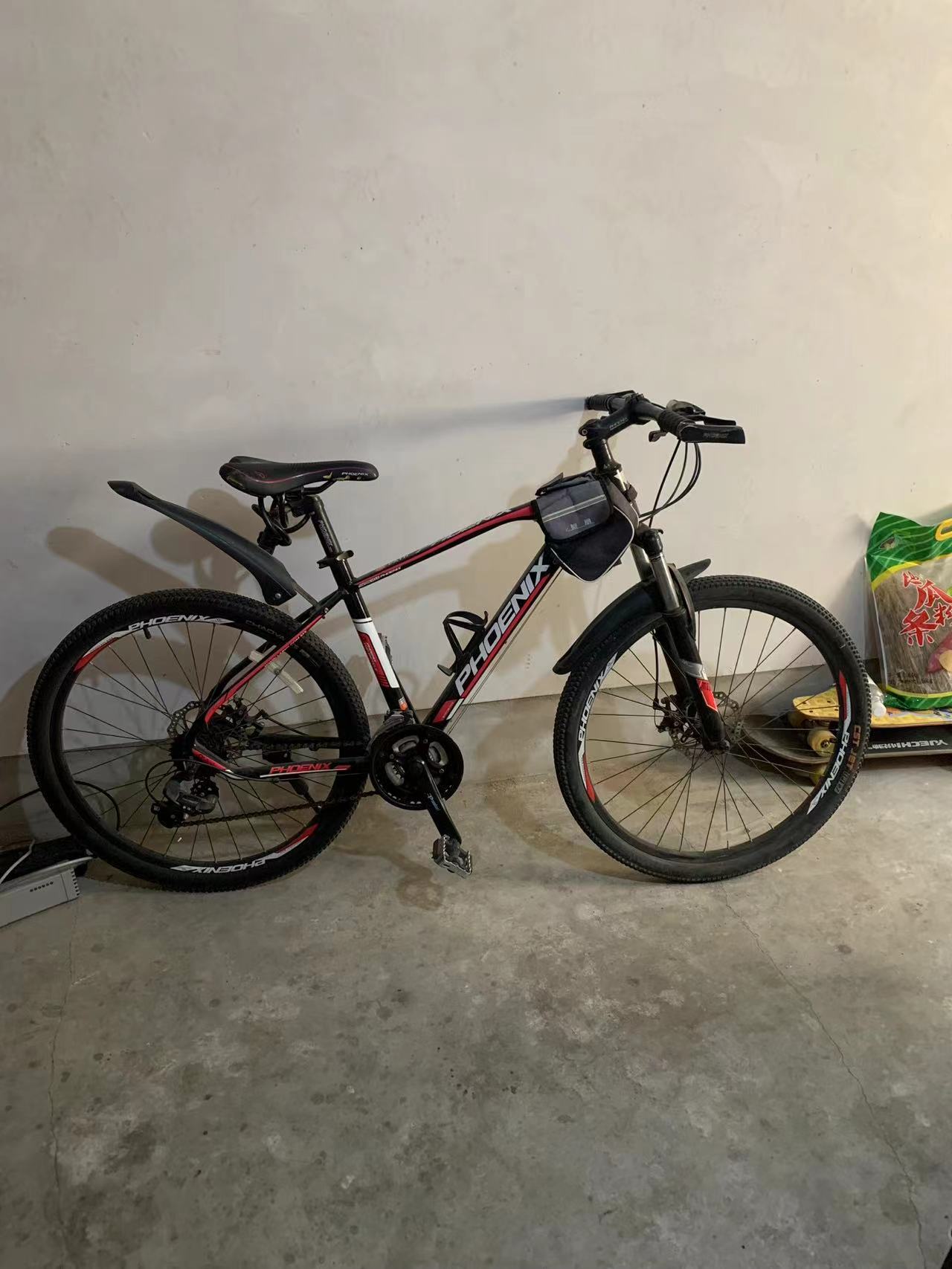 乳山市区二手凤凰山地车+儿童自行车出售