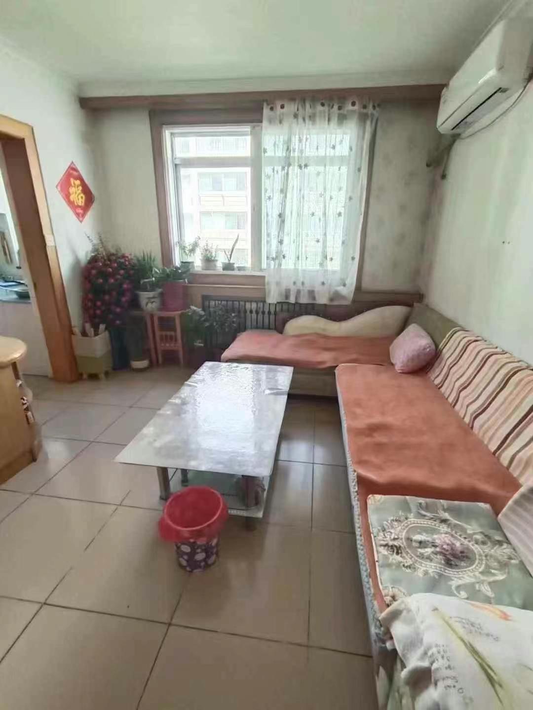 祥和小区2楼80平．双气两室 家具家电齐全有空调，1100/月
